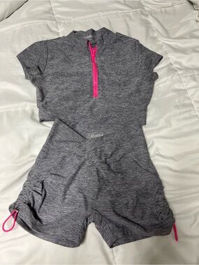 Bombshell Sportswear set